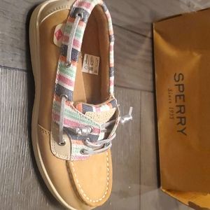 Sperry Girls NWT